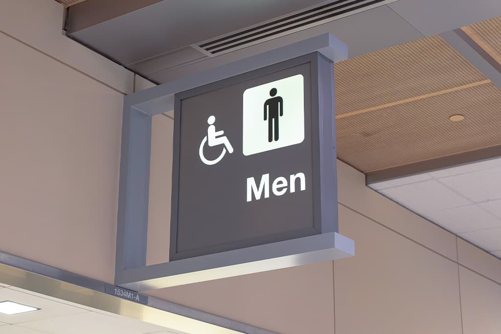 Restroom (Men)