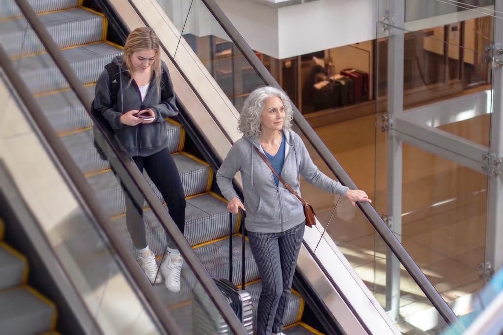 Escalator to Bag Claim